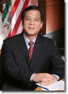 https-immigrationproflpbn-lexblogplatformfour-com-wp-content-uploads-sites-982-migrated-sukhee_kang-jpg