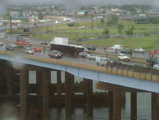 Same truck a few minutes later