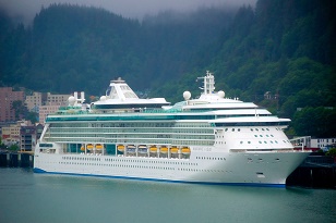 https-www-cruiselawnews-com-wp-content-uploads-sites-940-uploads-image-radiance1-jpg