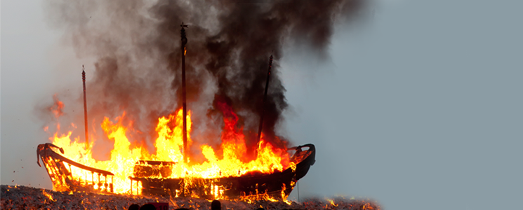 burning-boat3