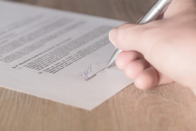 Available Lease Signature Contract