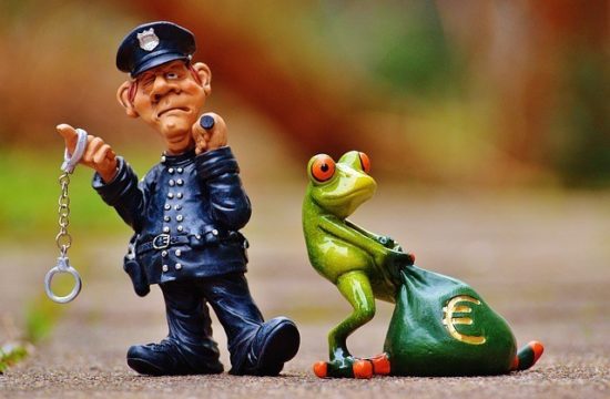 maxpixel.freegreatpicture.com-Handcuffs-Tax-Evasion-Police-Taxes-Scam-1234782.jpg