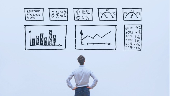 business-analytics-concept-businessman-looking-at-dashboard-with-picture-id882457452
