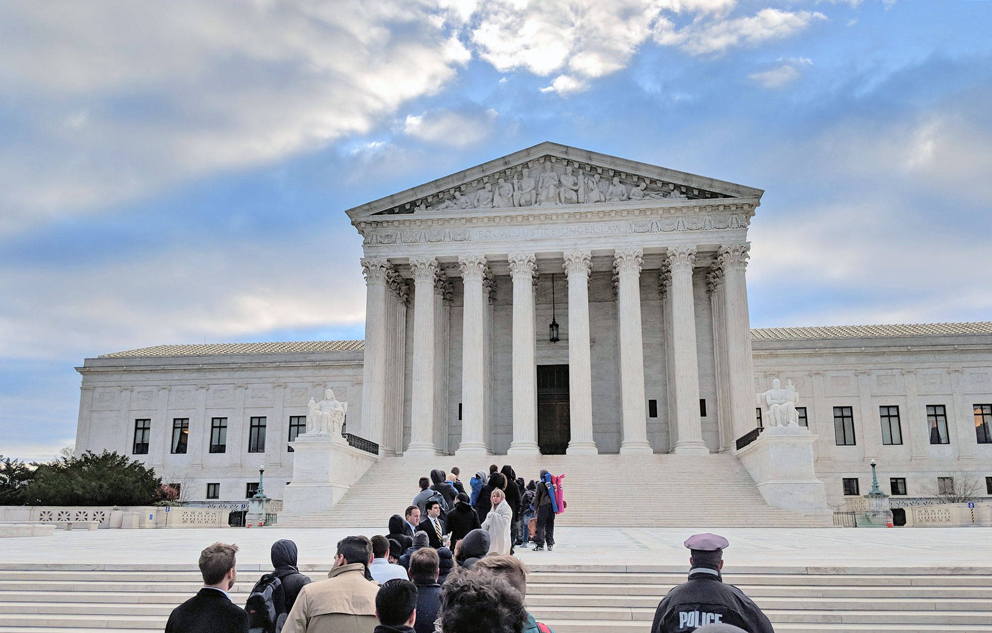 The public line in front of the Supreme Court waiting to get into the Wayfair oral arguments.
