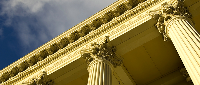 Exec-Compensation-Blog-Image-Courthouse-660x283