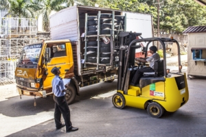 forklift-835341_1920-300x200.jpg