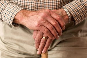 hands-981400_640-2-300x200.jpg