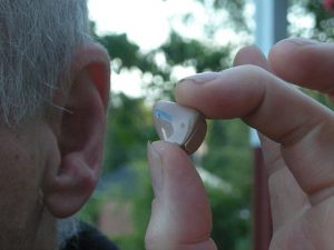 aidhearing-300x225.jpg