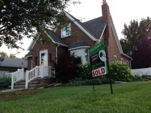 Trustee-that-needs-to-sell-house-300x225.jpg