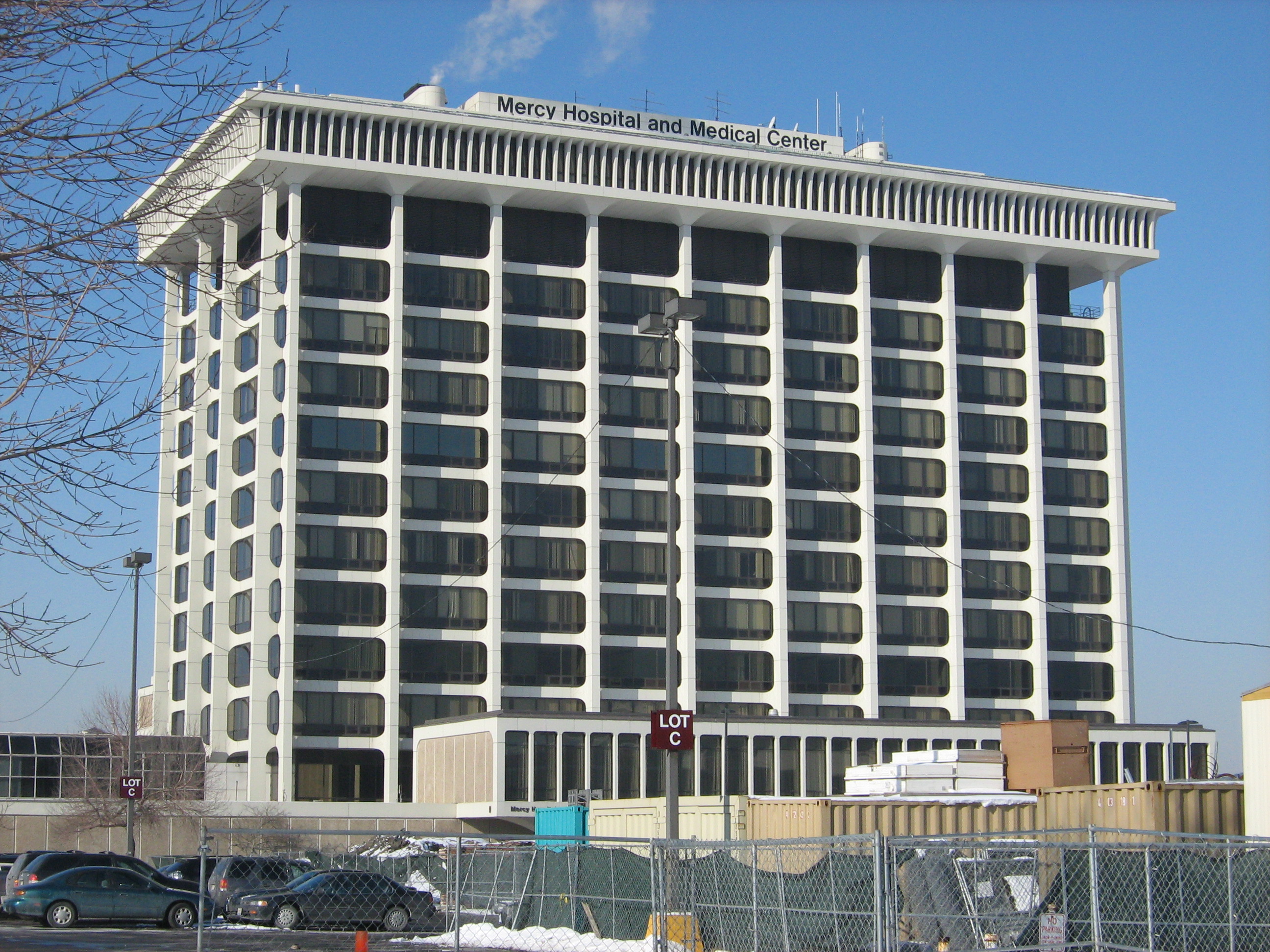 Two patients sickened at Chicago's Mercy Hospital