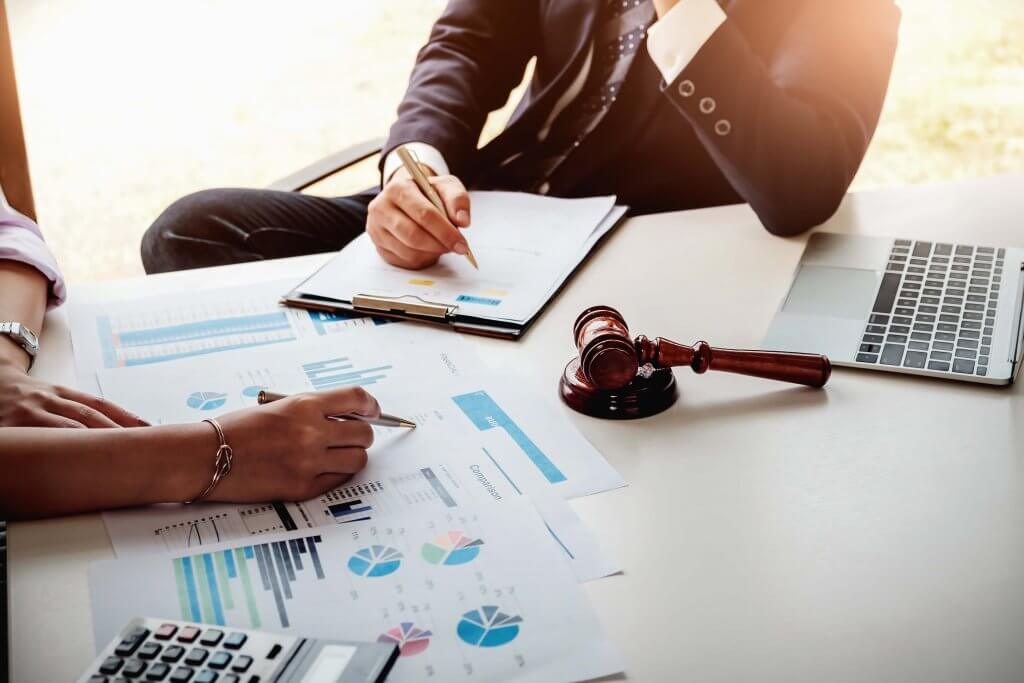 EmploymentLaw_GettyImages-950226846-1024x683.jpg