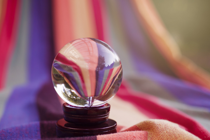 boule-de-cristal.png