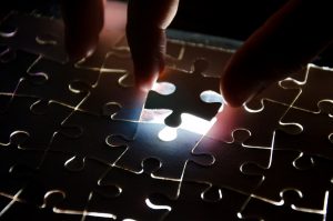 puzzle-crisis-cyber-300x199.jpg