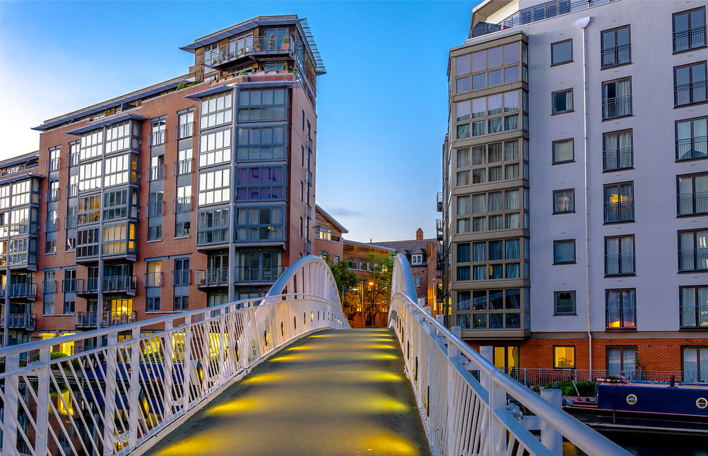 Birmingham_UK_Bridge_L_0276-XL