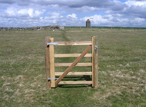 wooden-gate-no-fence