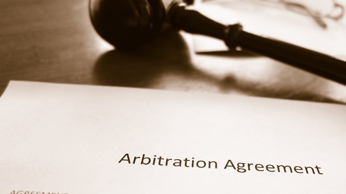 arbitration agreement and gavel_1200x675
