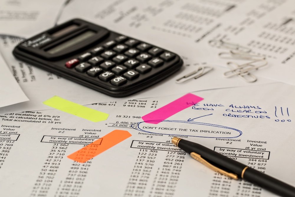 Construction-Accounting-Roles-Office-Manager-Bookkeeper-Controller-CFO.jpg