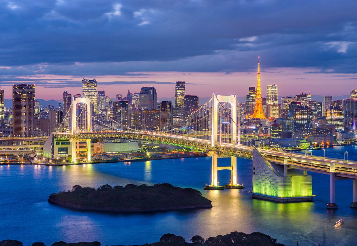 Tokyo_Japan_Bridge_L_0343-X2
