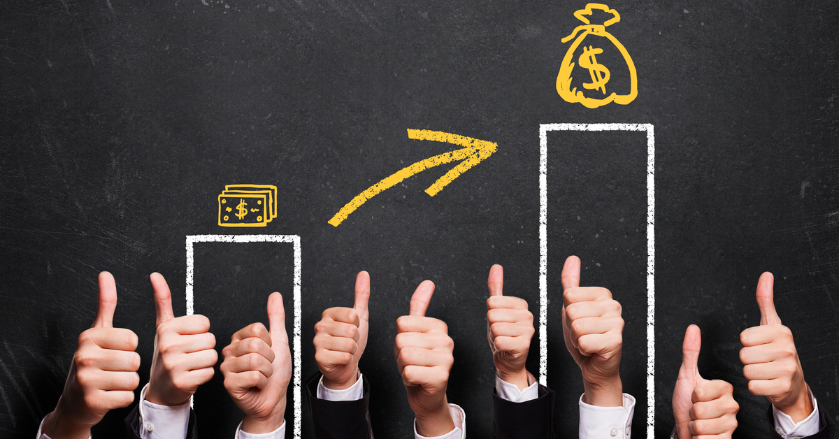 Blog-Retail-thumbs-up-pay-raise_1200