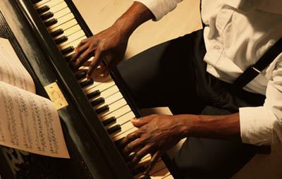 piano-400px.jpg