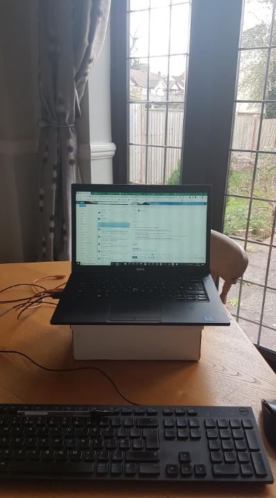 Maria-Goldfinch-wfh-setup