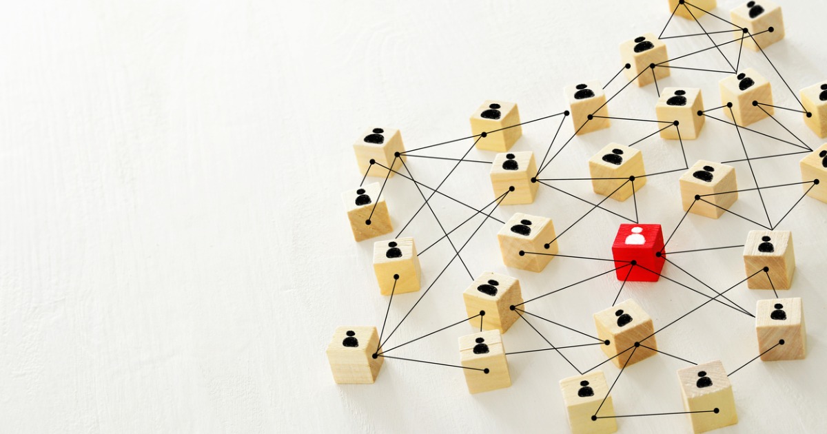 abstract-photo-of-connectivity-concept-linking-entities-hierarchy-and-picture-id1089758900