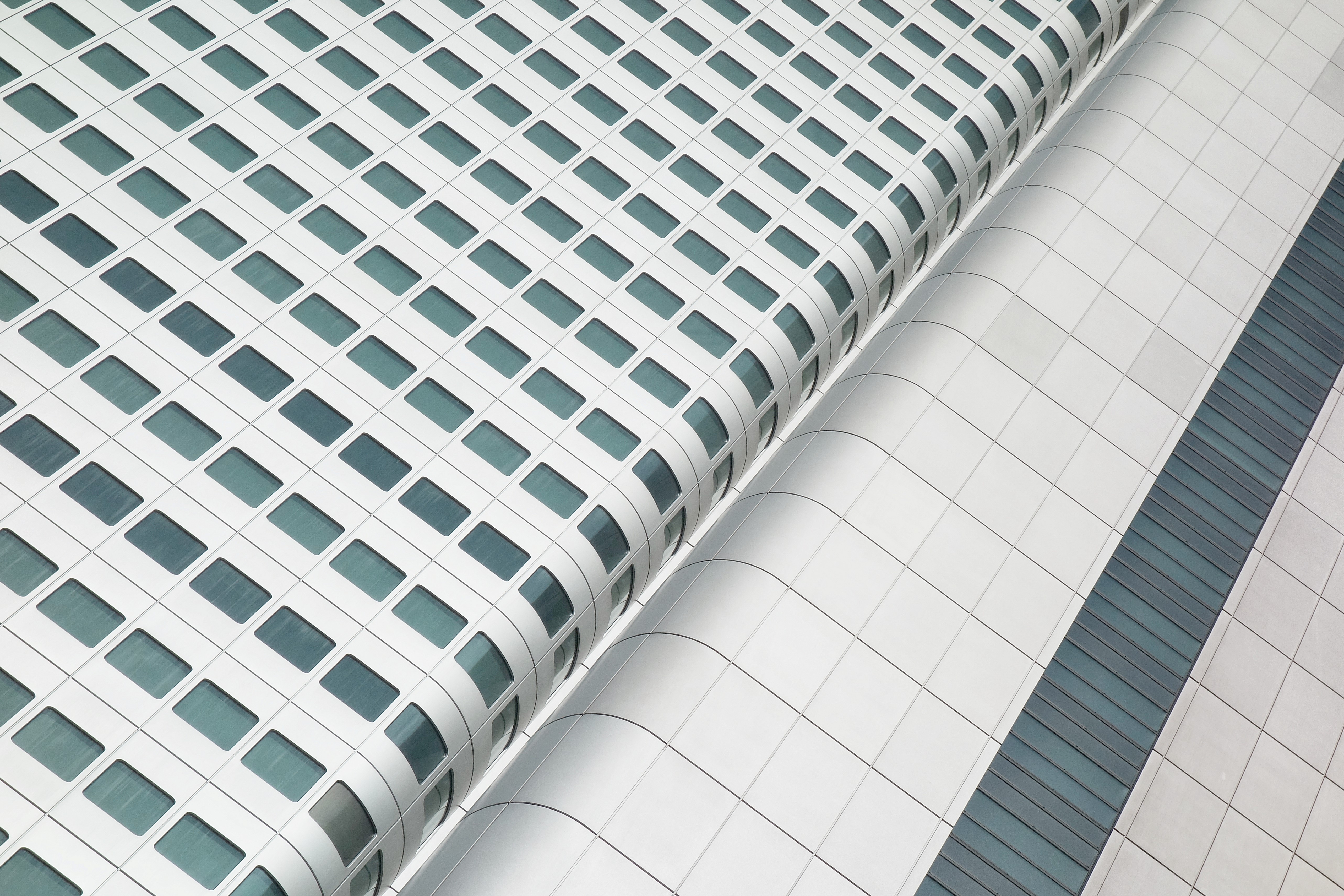 abstract_building_p_0010