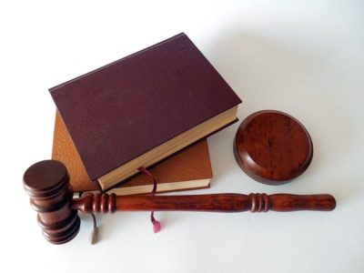 https-www-criminallawyerillinois-com-wp-content-uploads-hammer-719061_640-e1588349914578-jpg