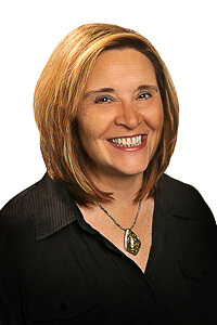 https-zolasuite-com-wp-content-uploads-2020-06-gerri-martin-jpg