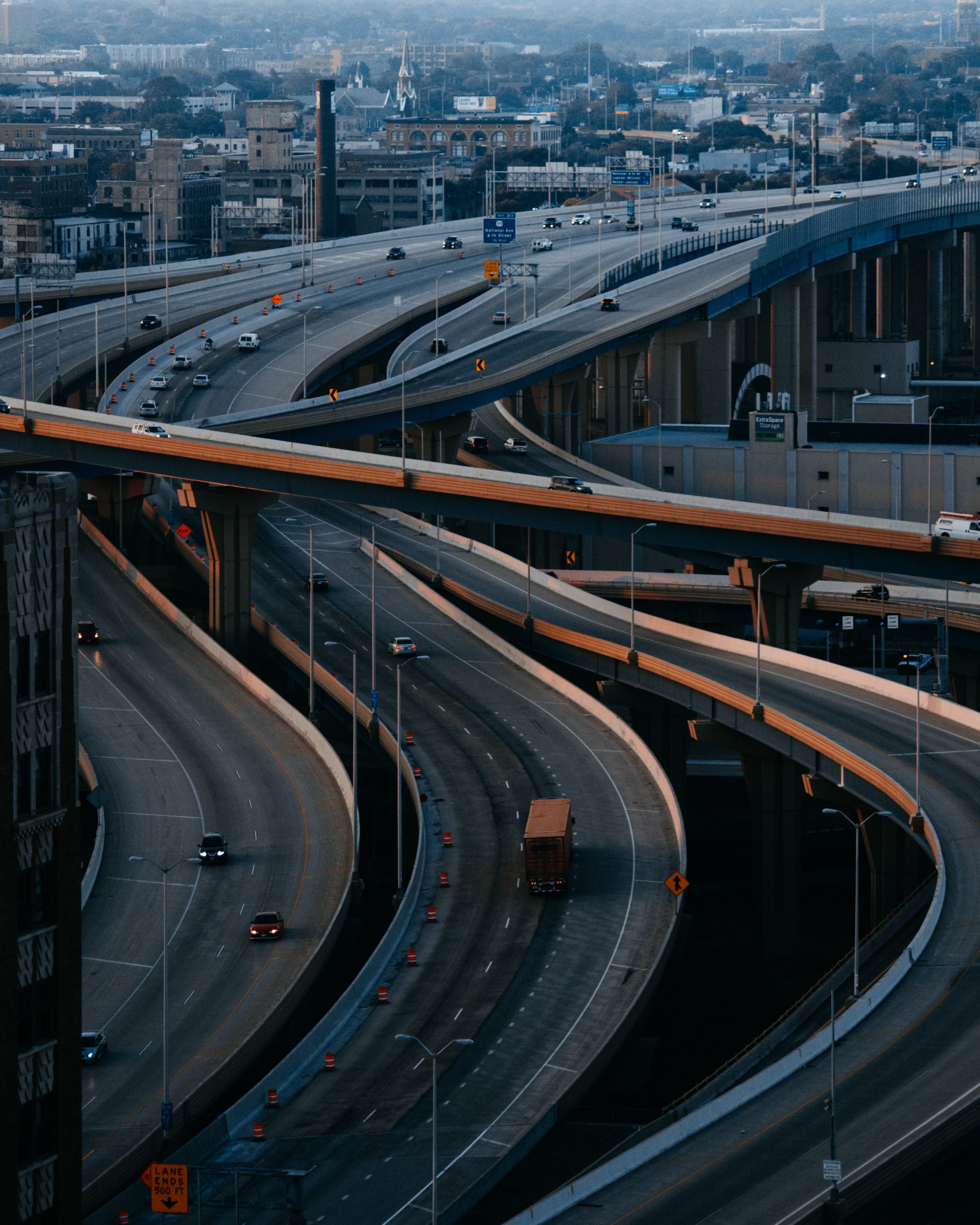 tom-barrett-OQL4DLy3Nys-unsplash