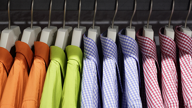 Retail_row-of-hanging-shirts