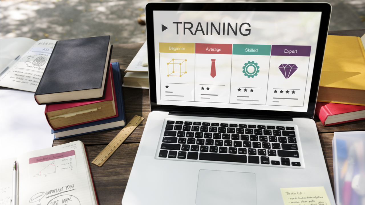 Employee-training-shutterstock_611928329-1280