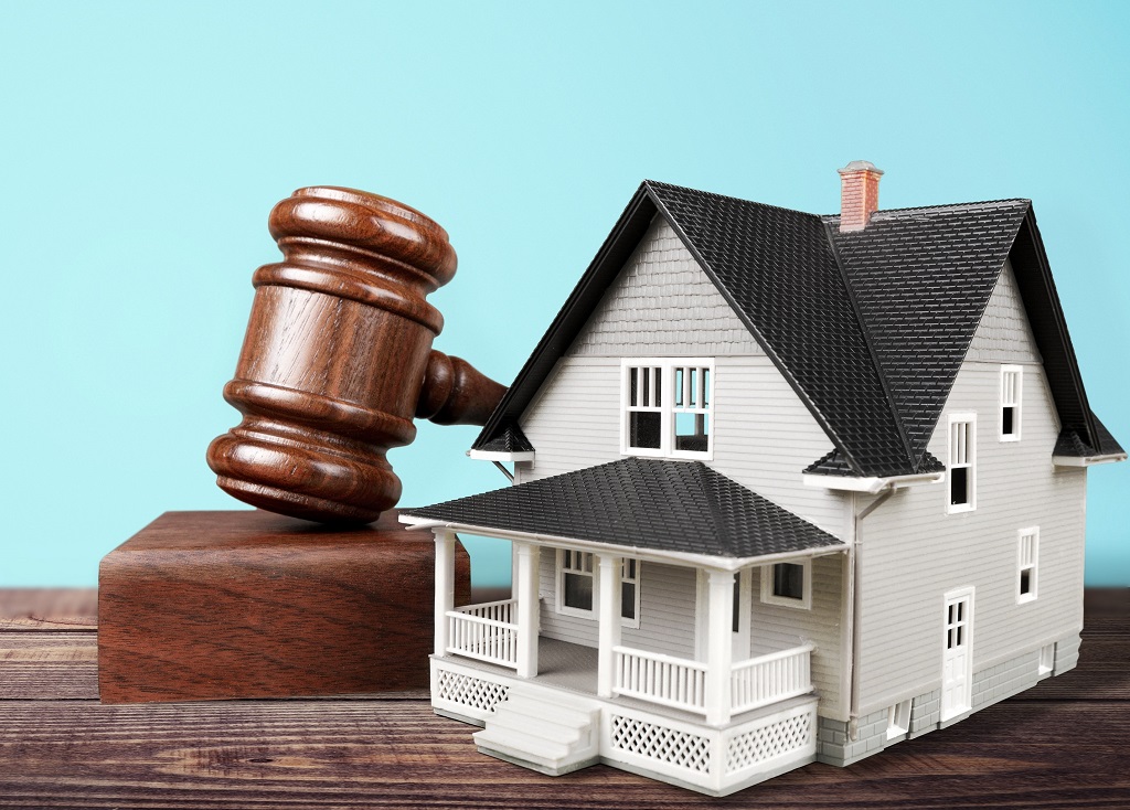 https-www-talkovlaw-com-wp-content-uploads-2020-11-ultimate-guide-to-hoa-disputes-for-homeowners-talkov-law-california-jpg