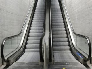 https-www-thesecuritiesedge-com-wp-content-uploads-sites-153-2021-01-escalator-474197_1920-320x240-jpg