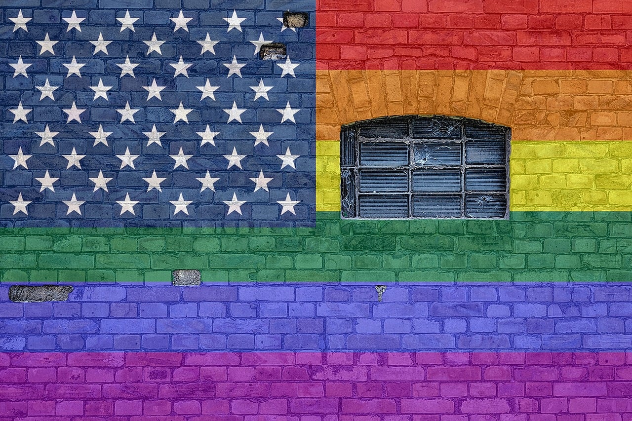 wall-2794569_1280