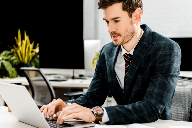 Real-time collaboration app helps you to negotiate easily Real-time collaboration app helps you to negotiate easily