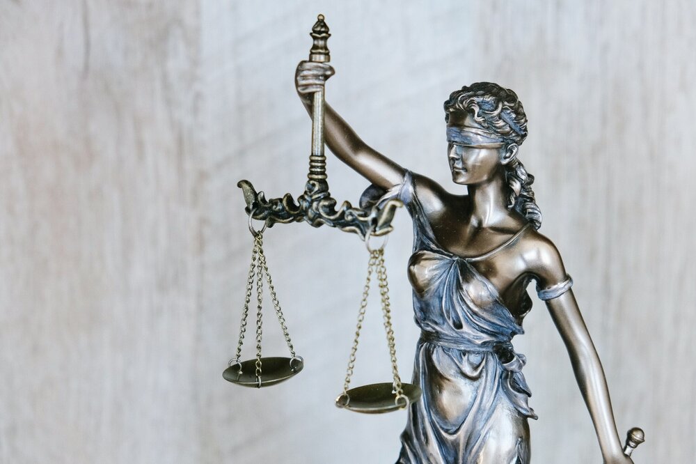 judge tingey-injury-law-firm-DZpc4UY8ZtY-unsplash.jpeg