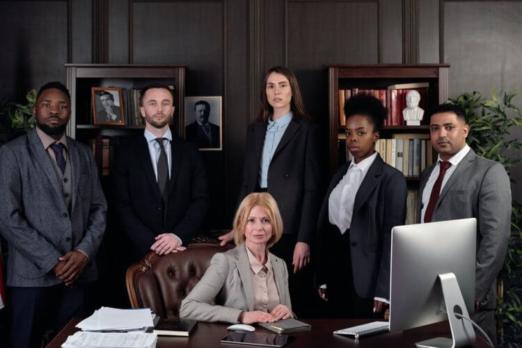 pexels-august-de-richelieu-4427430 a diverse group of lawyers