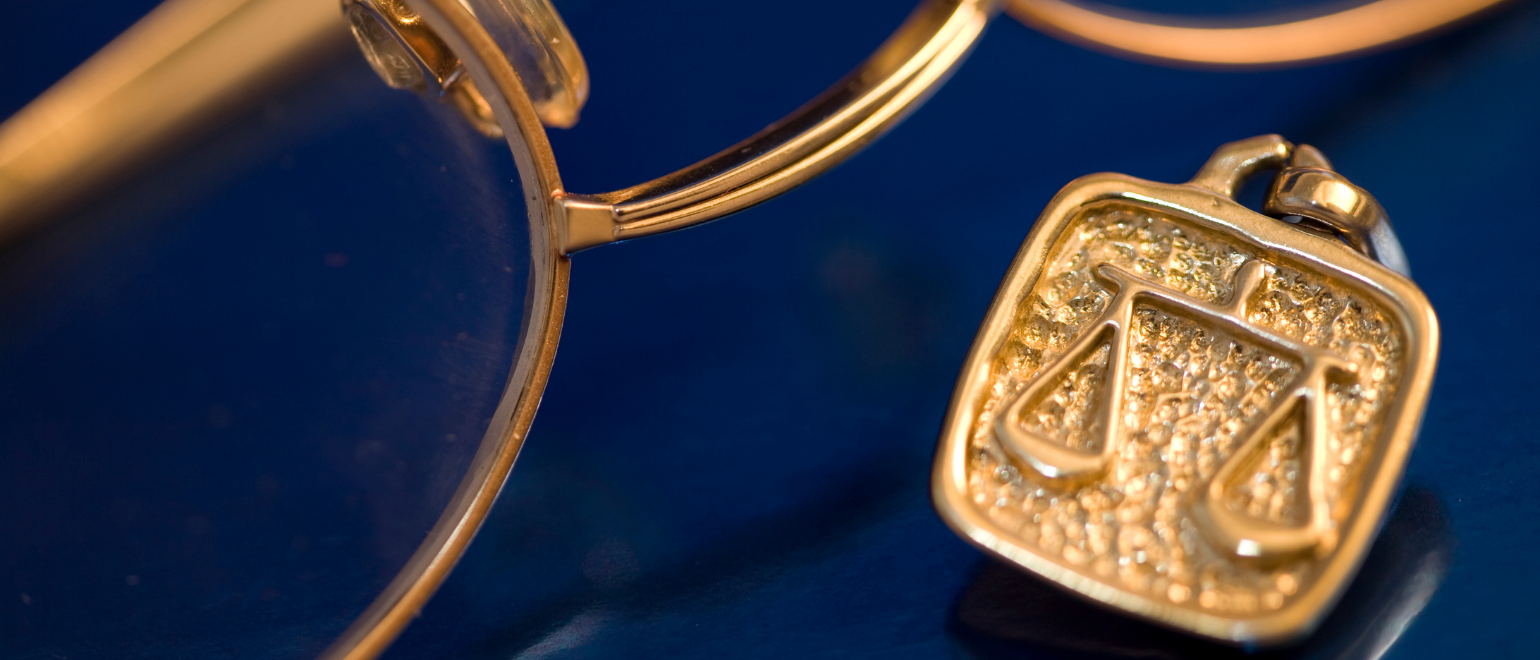 Universal Blog lawyer cuff link