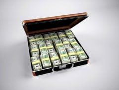 https-workplaceclassaction-seyfarthblogs-com-wp-content-uploads-sites-29-2022-01-money-g3a79b23ee_1280-240x182-jpg