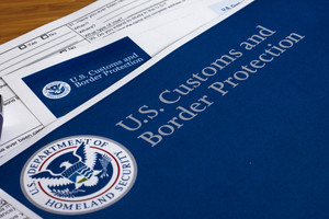 https-www-globalsupplychainlawblog-com-wp-content-uploads-sites-22-2022-06-us-customs-and-border-protection_gettyimages-483740270-jpg