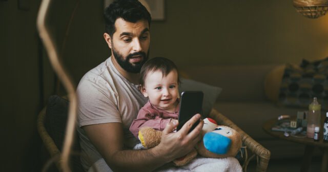 father daughter cell phone telehealth