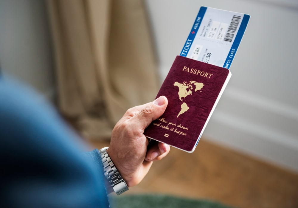 man preparing travel 1 min - Refugee Deportation in the EU in General