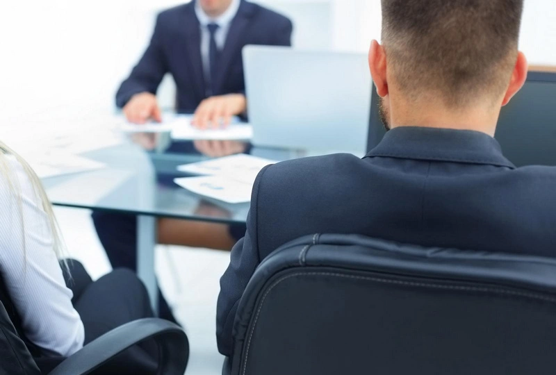 contract review software streamlines contracts finalizing 