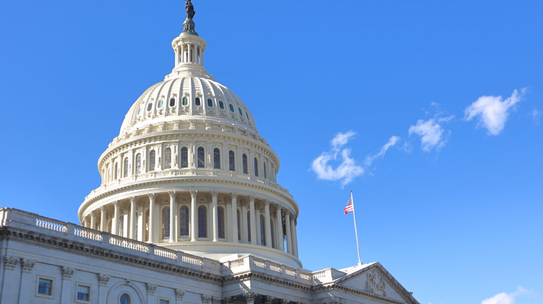 Us,Capitol,Building,Dome,With,Blue,Sky