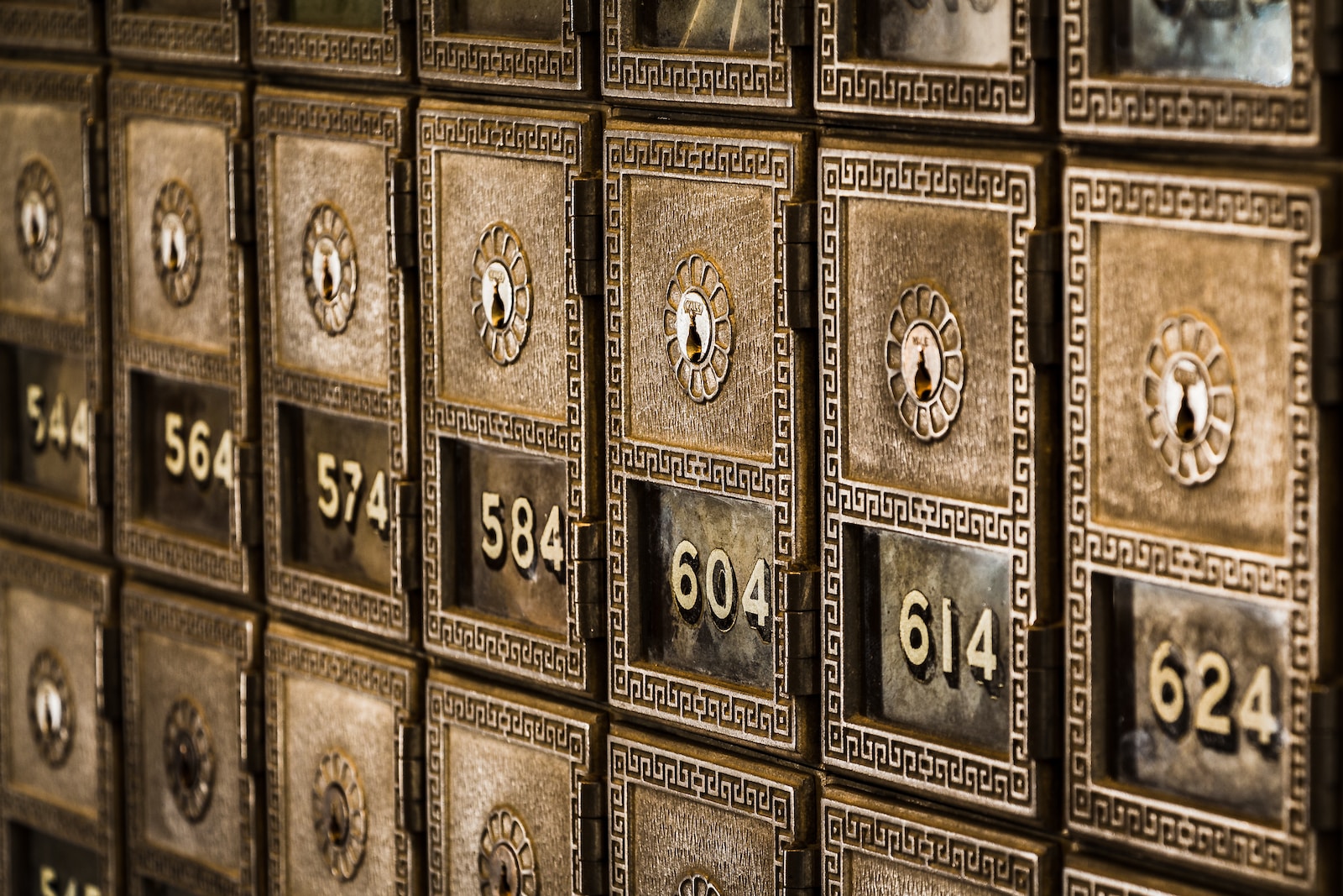 Numbered boxes detail