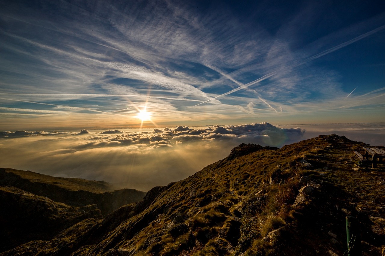 mountains-g2bcbb29c3_1280