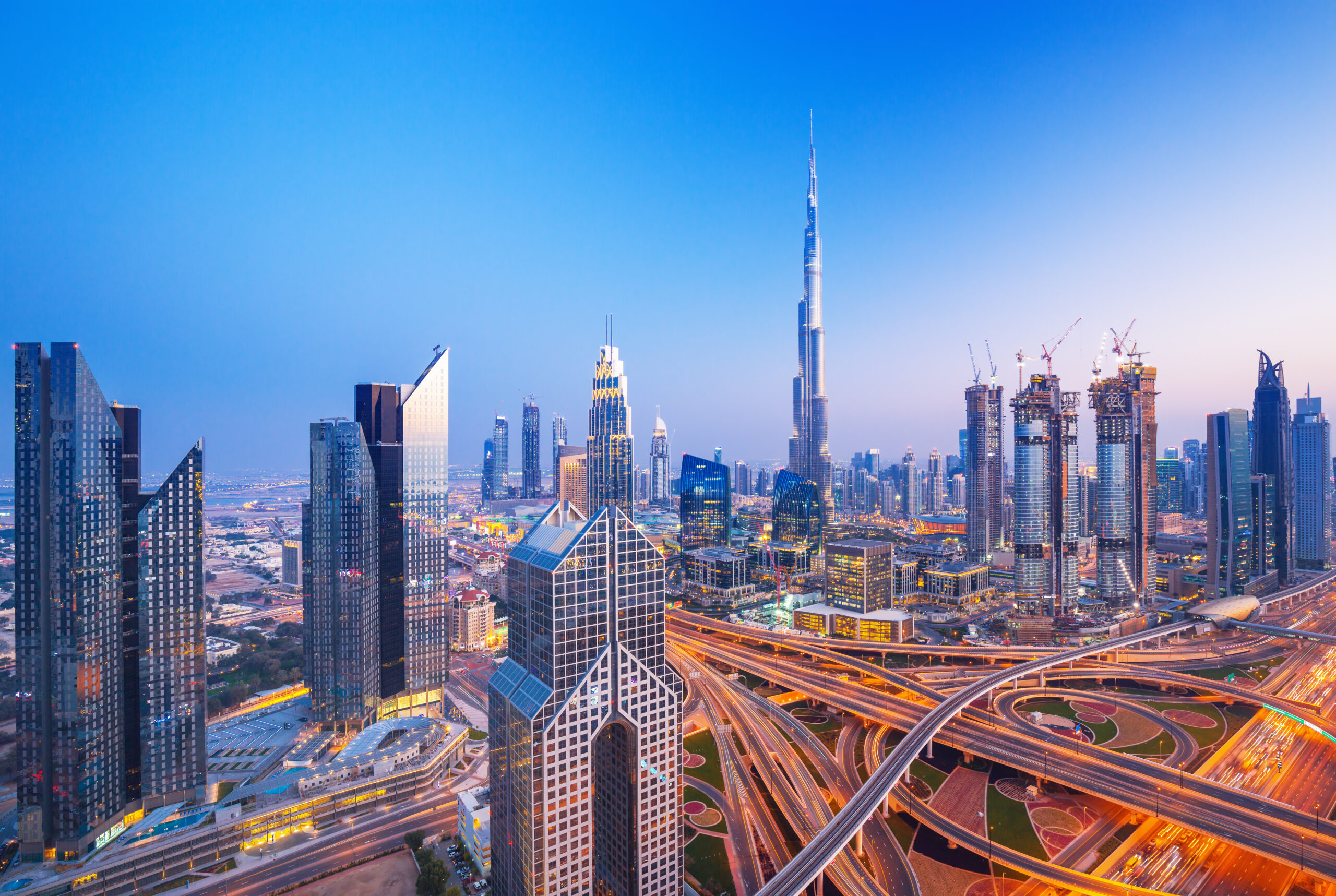 Dubai_City_Roads_L_0305