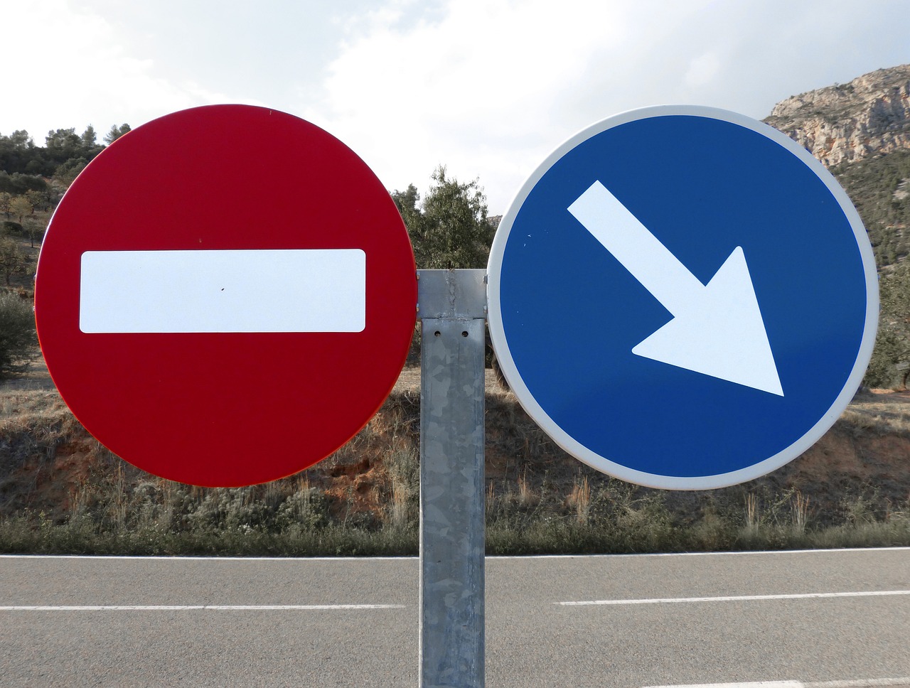 signs-962665_1280