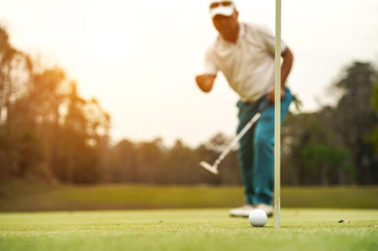 Golf Playing Volunteers Want Pay For Teeing Off: